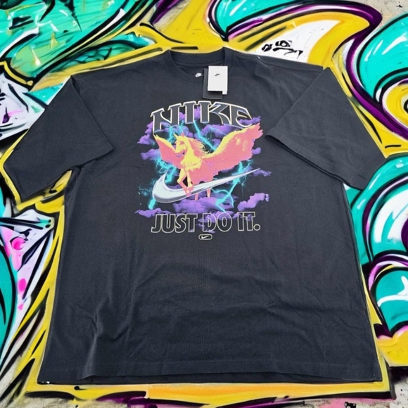 Nike Other - The Nike Tee Sportswear Graphic Oversized Fit Top